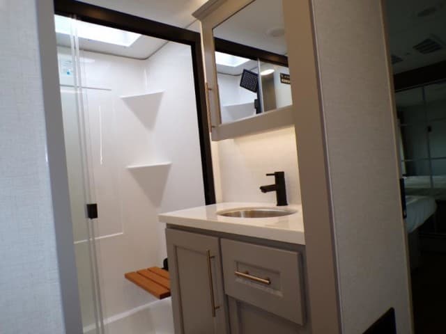 2026 Alliance RV 2026 Alliance RV Paradigm - thumbnail 46