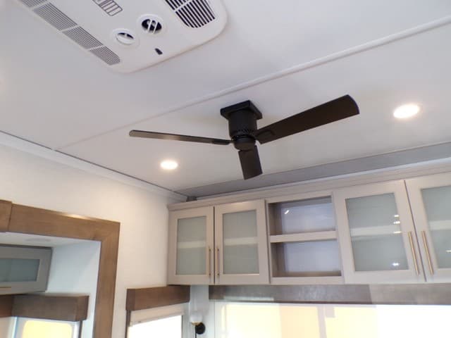 2026 Alliance RV 2026 Alliance RV Paradigm - thumbnail 30