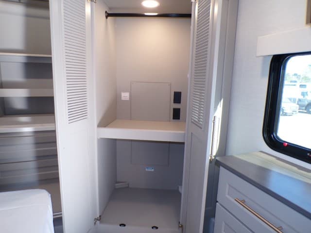 2026 Alliance RV 2026 Alliance RV Paradigm - thumbnail 79