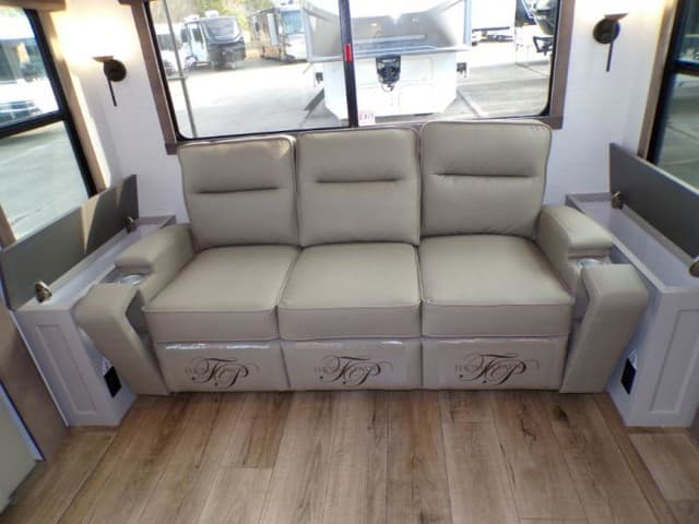 2026 Alliance RV 2026 Alliance RV Paradigm - thumbnail 20