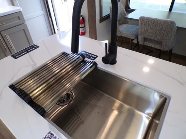 2026 Alliance RV 2026 Alliance RV Paradigm - thumbnail 42