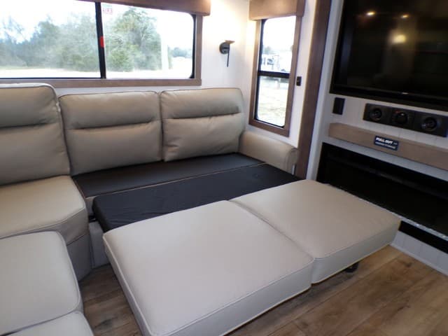 2026 Alliance RV 2026 Alliance RV Paradigm - thumbnail 24