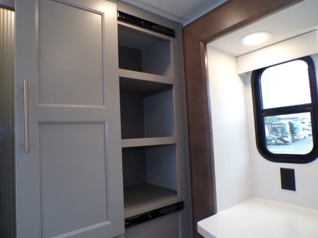 2026 Alliance RV 2026 Alliance RV Paradigm - thumbnail 58