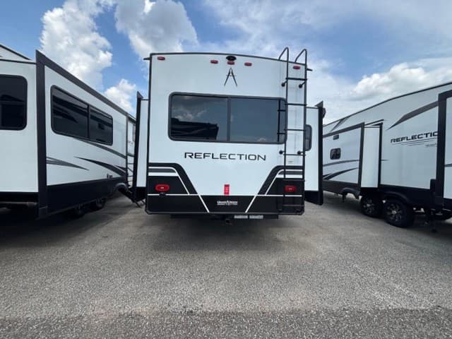 2026 Grand Design 2026 Grand Design Reflection - thumbnail 3