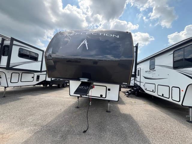 2026 Grand Design 2026 Grand Design Reflection - thumbnail 4