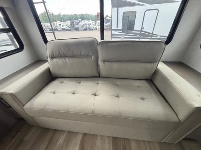 2026 Grand Design 2026 Grand Design Reflection - thumbnail 12