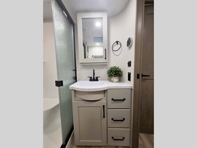 2026 Grand Design 2026 Grand Design Reflection - thumbnail 16