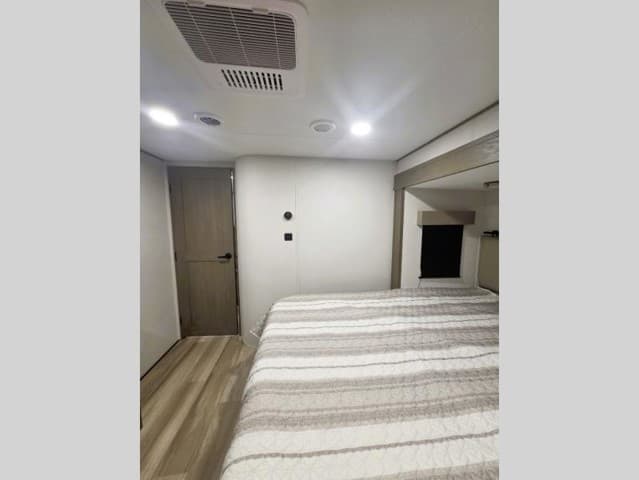 2026 Grand Design 2026 Grand Design Reflection - thumbnail 19