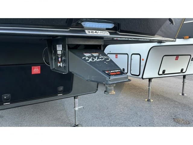 2026 Grand Design 2026 Grand Design Reflection - thumbnail 3