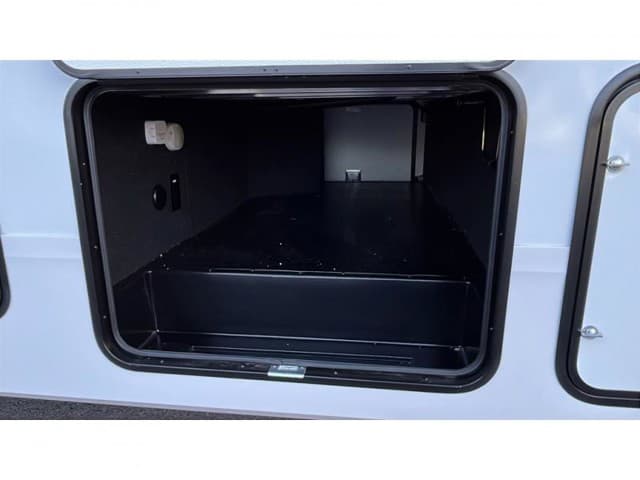 2026 Grand Design 2026 Grand Design Reflection - thumbnail 9