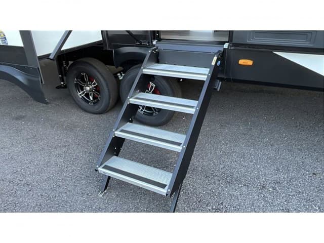 2026 Grand Design 2026 Grand Design Reflection - thumbnail 11