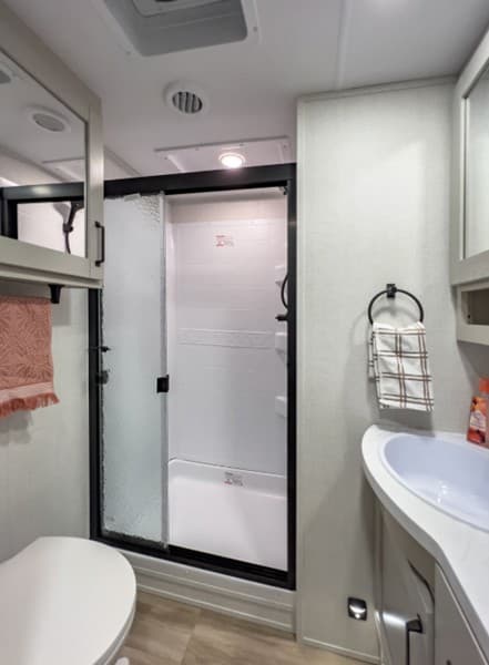 2026 Grand Design 2026 Grand Design Reflection - thumbnail 31