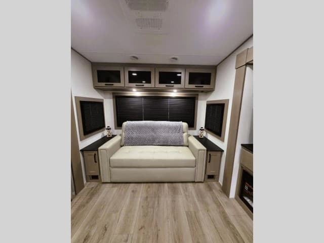 2026 Grand Design 2026 Grand Design Reflection - thumbnail 8