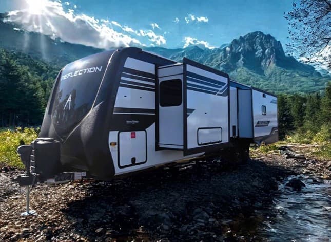 2026 Grand Design 2026 Grand Design Reflection - thumbnail 4