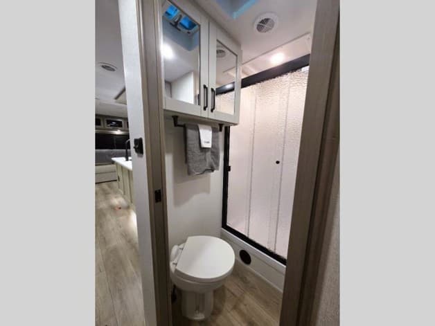 2026 Grand Design 2026 Grand Design Reflection - thumbnail 13