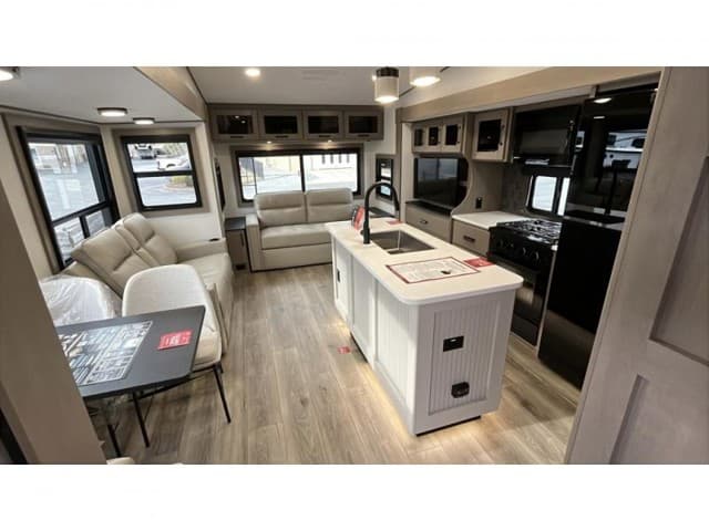 2026 Grand Design 2026 Grand Design Reflection - thumbnail 9