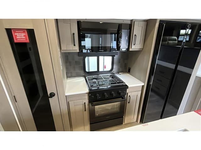 2026 Grand Design 2026 Grand Design Reflection - thumbnail 15