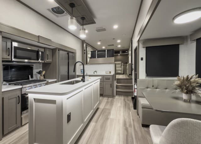 2026 Grand Design 2026 Grand Design Reflection - thumbnail 22