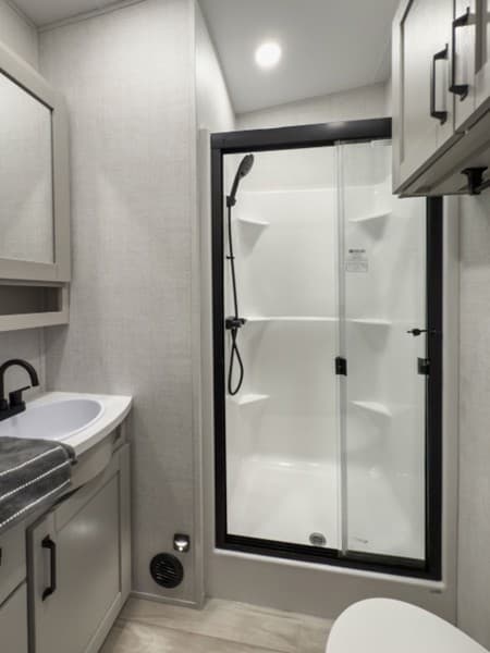 2026 Grand Design 2026 Grand Design Reflection - thumbnail 27