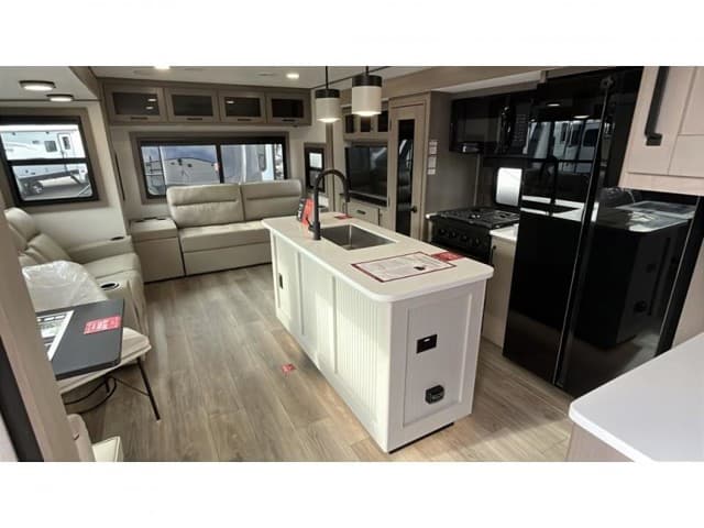 2026 Grand Design 2026 Grand Design Reflection - thumbnail 11