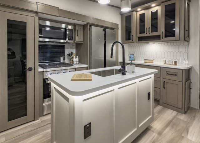 2026 Grand Design 2026 Grand Design Reflection - thumbnail 21