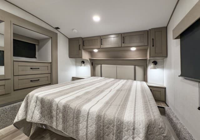 2026 Grand Design 2026 Grand Design Reflection - thumbnail 23