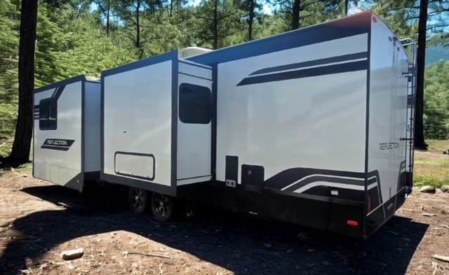 2026 Grand Design 2026 Grand Design Reflection - thumbnail 5