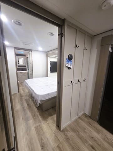 2026 Grand Design 2026 Grand Design Reflection - thumbnail 11