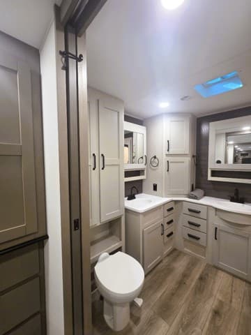 2026 Grand Design 2026 Grand Design Reflection - thumbnail 15