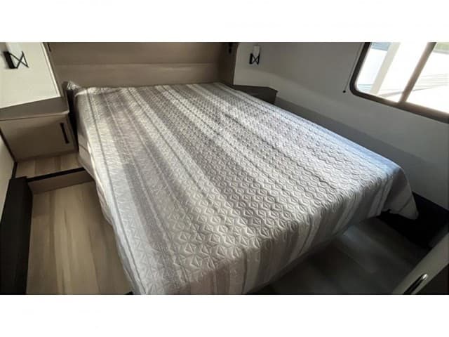 2026 Grand Design 2026 Grand Design Reflection 100 Series - thumbnail 12