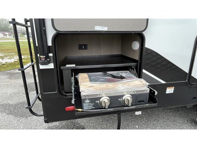 2026 Grand Design 2026 Grand Design Reflection 150 Series - thumbnail 10