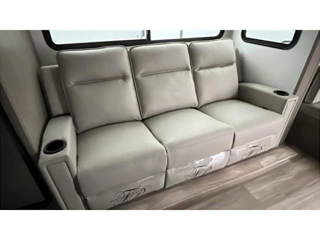 2026 Grand Design 2026 Grand Design Reflection 150 Series - thumbnail 16