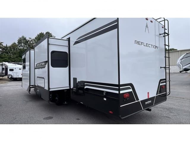 2026 Grand Design 2026 Grand Design Reflection - thumbnail 6