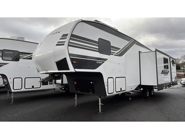 2026 Grand Design 2026 Grand Design Reflection 100 Series - thumbnail 4