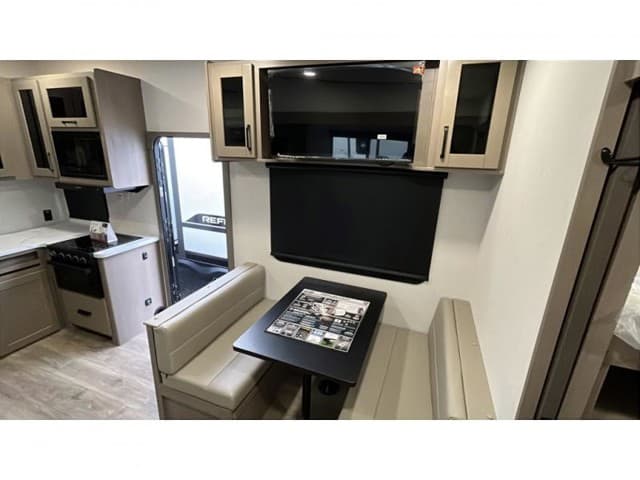 2026 Grand Design 2026 Grand Design Reflection 100 Series - thumbnail 11