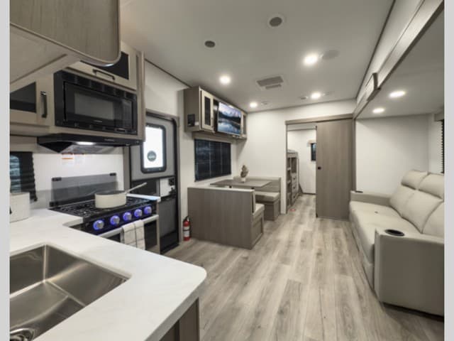 2026 Grand Design 2026 Grand Design Reflection 100 Series - thumbnail 20