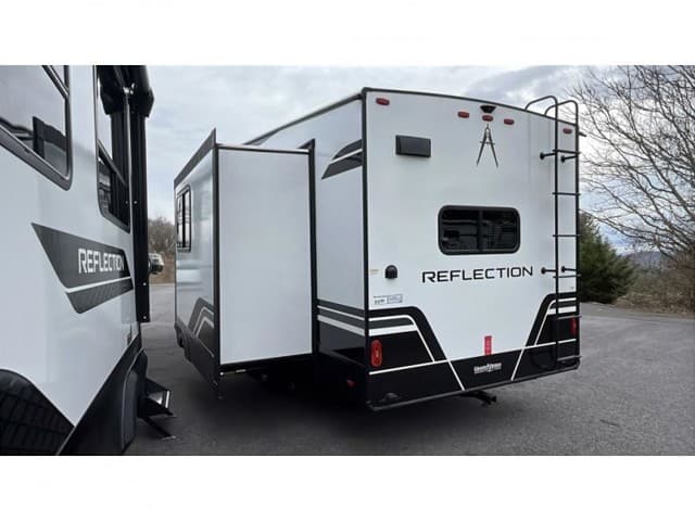 2026 Grand Design 2026 Grand Design Reflection 150 Series - thumbnail 4