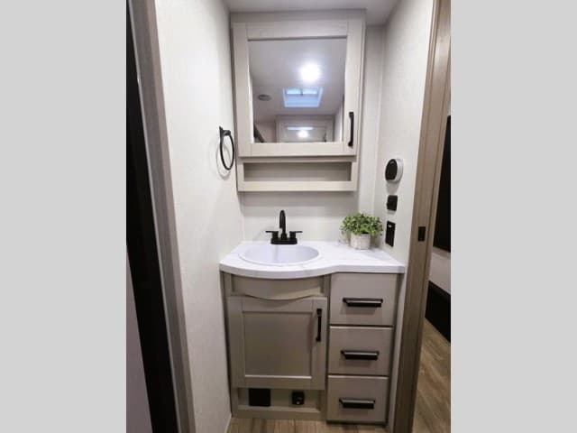 2026 Grand Design 2026 Grand Design Reflection 150 Series - thumbnail 15