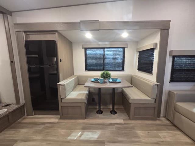 2026 Grand Design 2026 Grand Design Reflection 100 Series - thumbnail 9