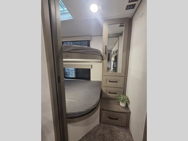 2026 Grand Design 2026 Grand Design Reflection 100 Series - thumbnail 11