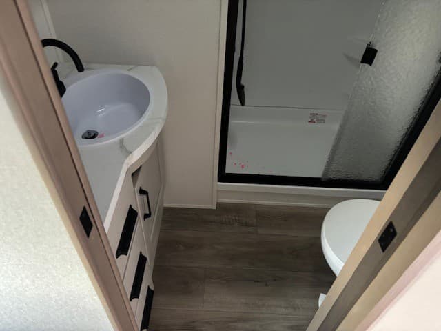 2026 Grand Design 2026 Grand Design Reflection 100 Series - thumbnail 16