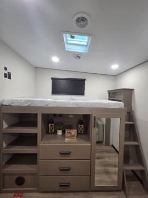 2026 Grand Design 2026 Grand Design Reflection 100 Series - thumbnail 12