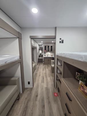 2026 Grand Design 2026 Grand Design Reflection 100 Series - thumbnail 15