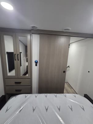 2026 Grand Design 2026 Grand Design Reflection 100 Series - thumbnail 25