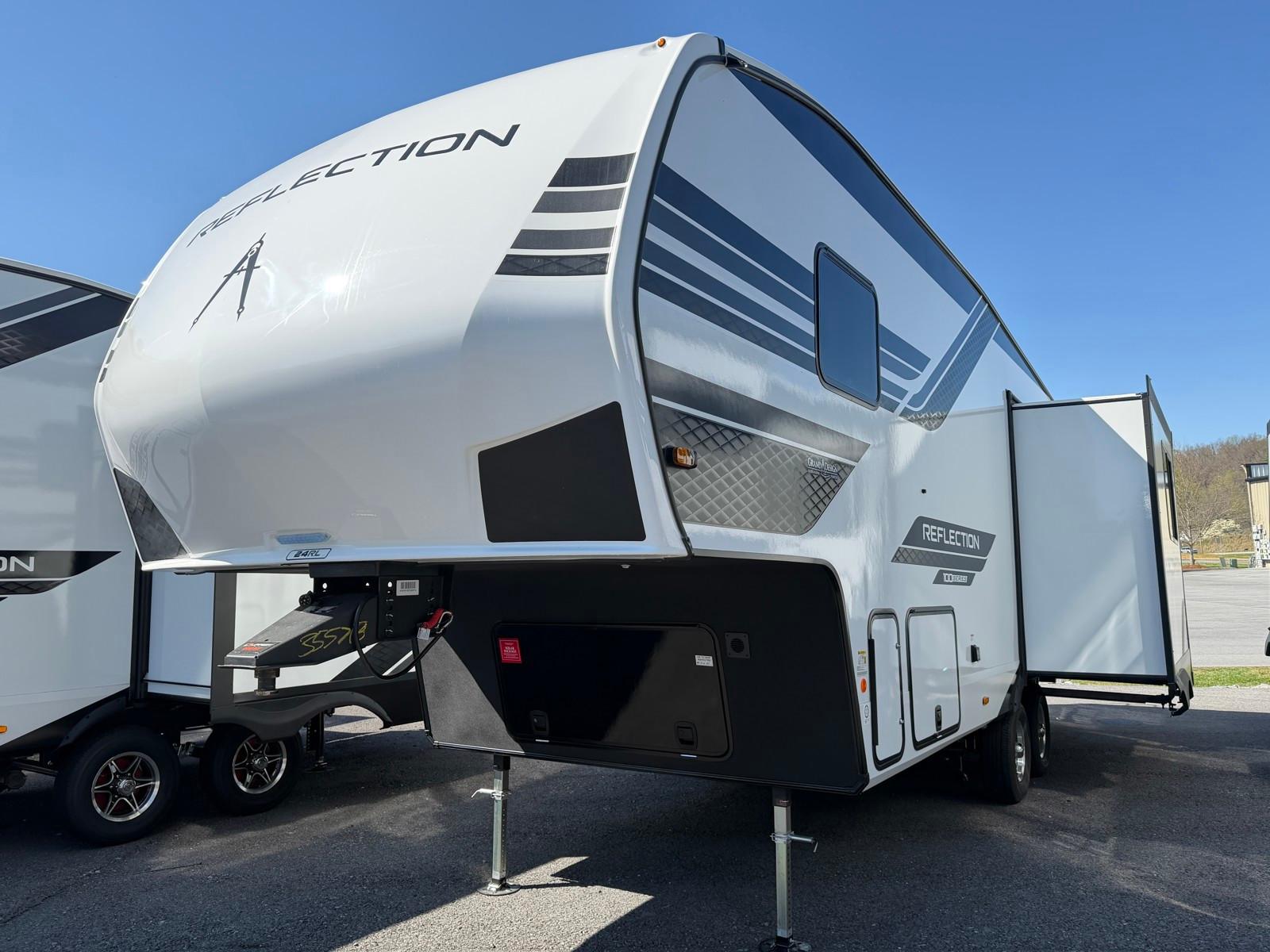 2026 Grand Design 2026 Grand Design Reflection 100 Series - thumbnail 3