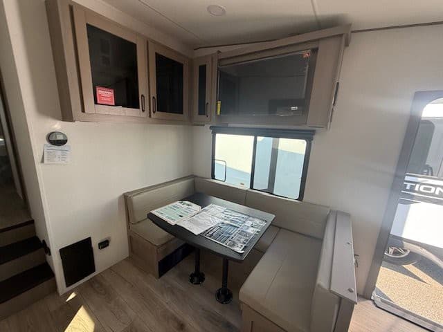 2026 Grand Design 2026 Grand Design Reflection 100 Series - thumbnail 7