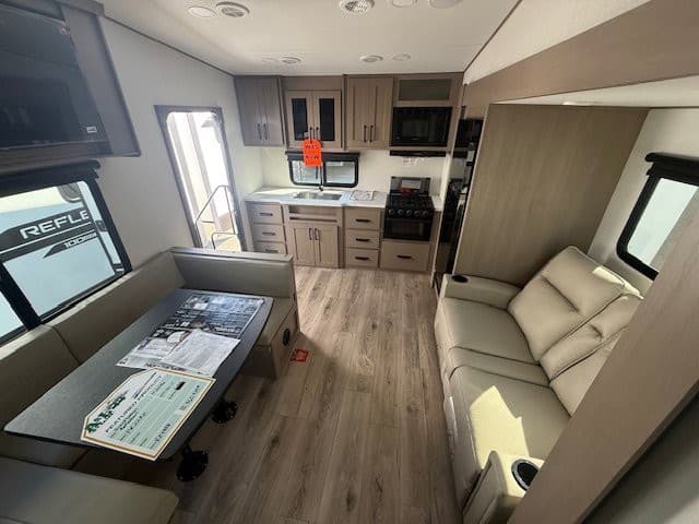 2026 Grand Design 2026 Grand Design Reflection 100 Series - thumbnail 12