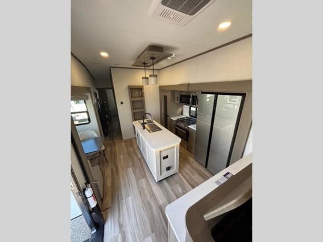 2025 Grand Design 2025 Grand Design Reflection - thumbnail 8