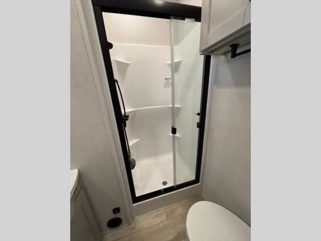 2025 Grand Design 2025 Grand Design Reflection - thumbnail 17