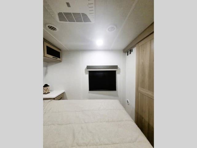 2026 Forest River 2026 Forest River Rockwood Ultra Lite - thumbnail 14